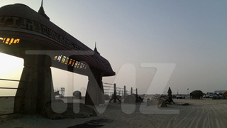 Illustration for article titled Leaked secret Star Wars Episode 7 photos bring great news for fans